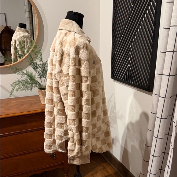 BiBi Checkered Cream Teddy Jacket medium - Picture 3 of 14